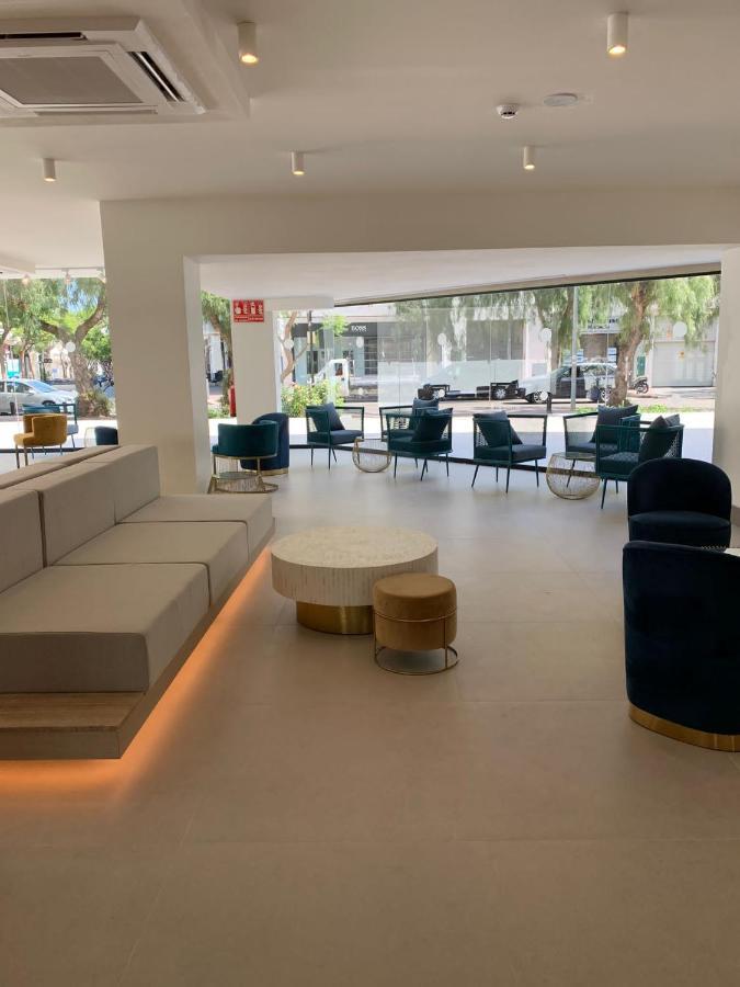 マルベーリャNew & Beautiful Loft In Puerto Banusアパートメント エクステリア 写真